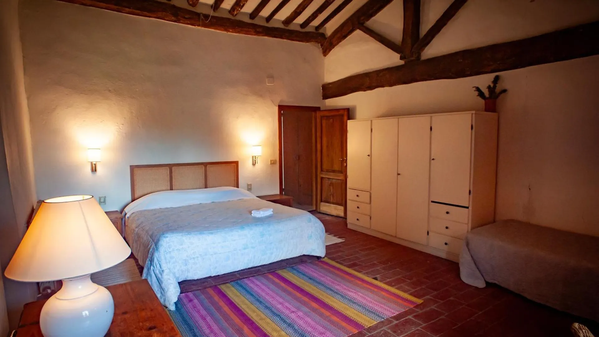 Bed & Breakfast Il Poggio B&B Ginestra Fiorentina Italy